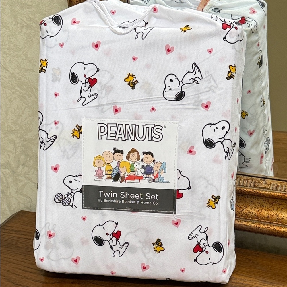 Peanuts Snoopy and Woodstock white, pink, yellow, black and red Twin Sheet Set.
